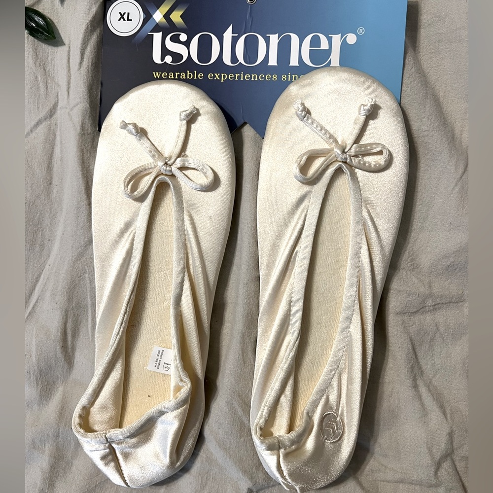 Women's Satin Ballerina
Slippers with Satin Bow